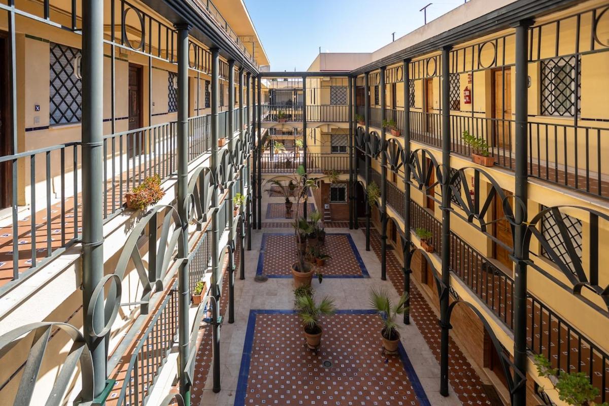 Singular, Tranquilo, Lujoso En Maravilloso Patio Sevillano Seville